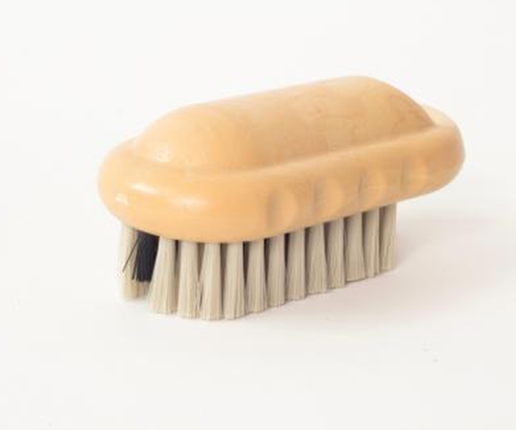 KIT DE CEPILLO PARA MANOS EL CASTOR CREMA